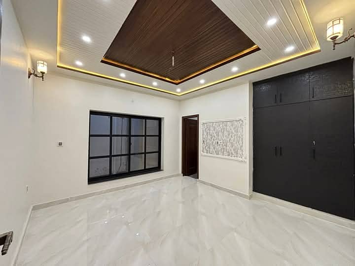 5 Marla Luxurious Park Facing House Available For Sale in Buch Executive Villas Multan 8
