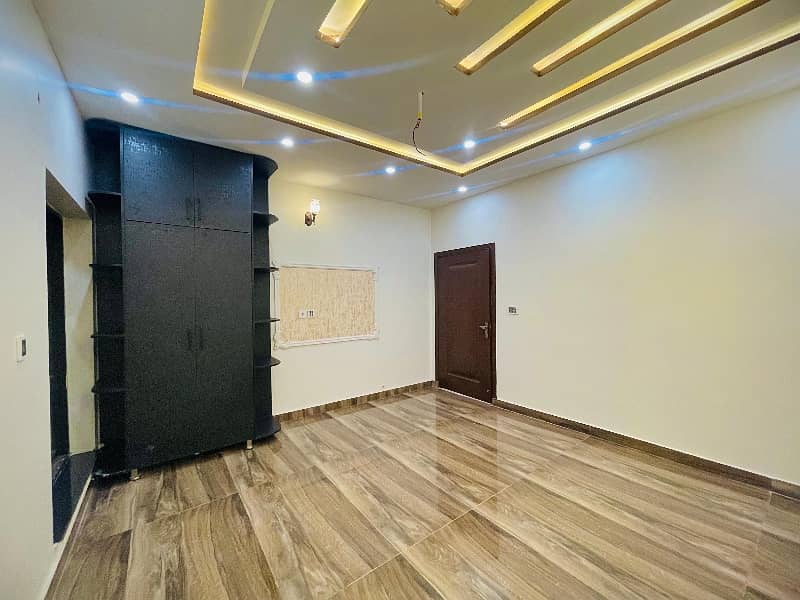 5 Marla Luxurious Park Facing House Available For Sale in Buch Executive Villas Multan 29