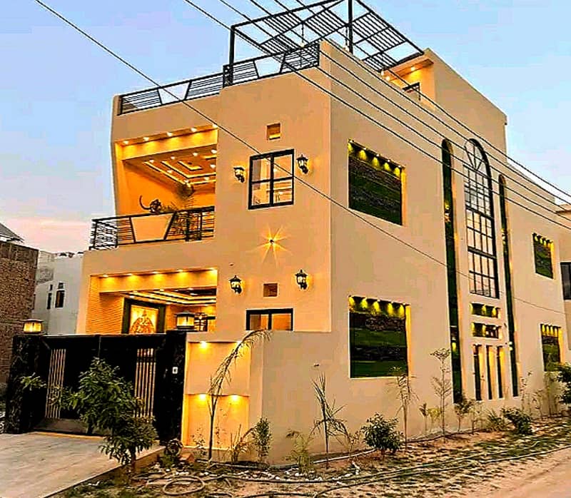 5 Marla Luxurious Park Facing House Available For Sale in Buch Executive Villas Multan 1