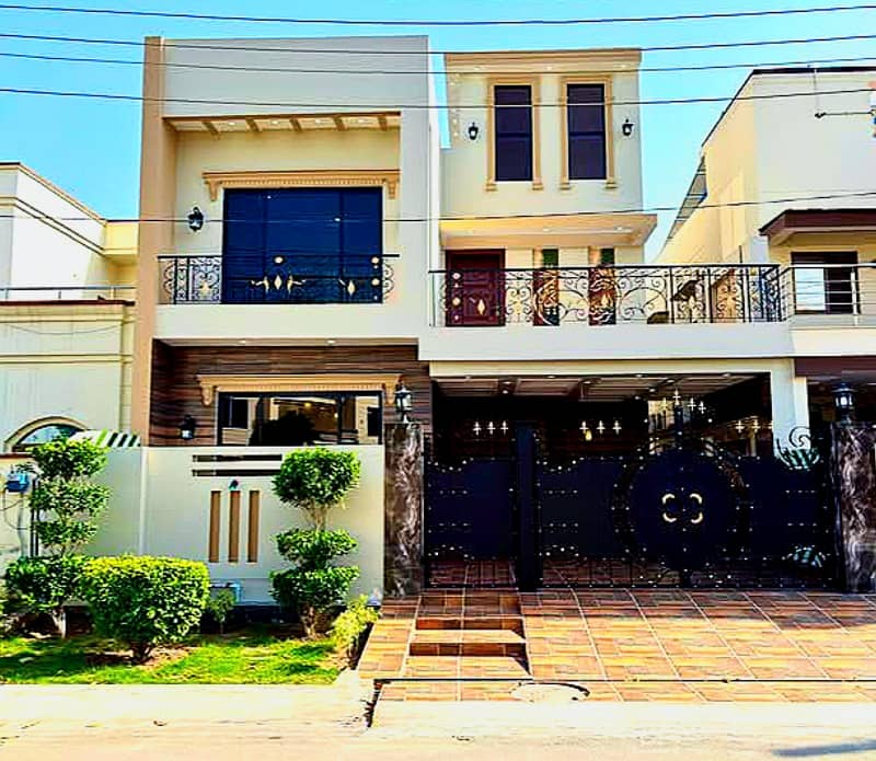 7.5 Marla House For Sale on Good Location Buch Executive Villas Multan 0