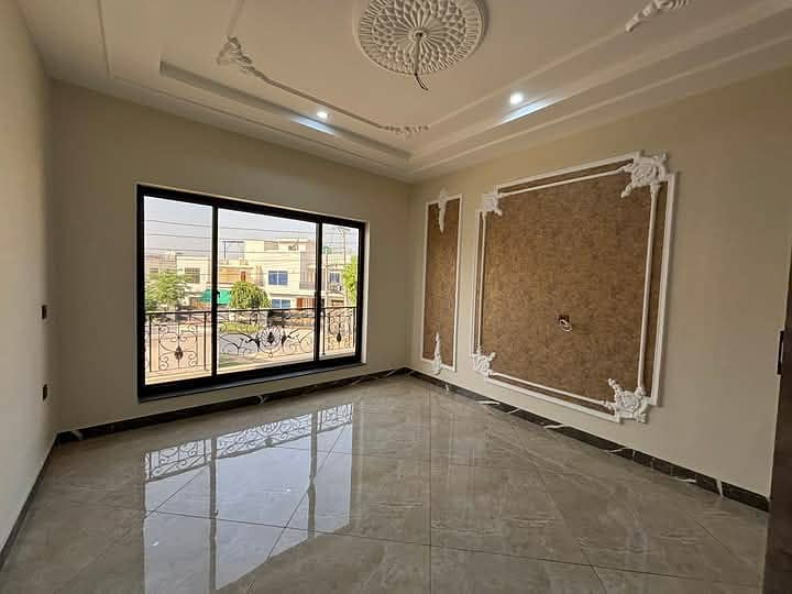 7.5 Marla House For Sale on Good Location Buch Executive Villas Multan 6