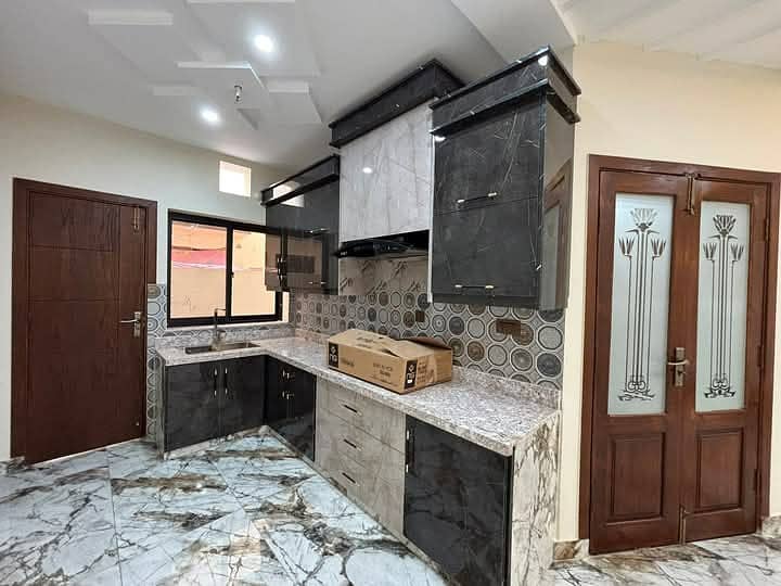 7.5 Marla House For Sale on Good Location Buch Executive Villas Multan 15