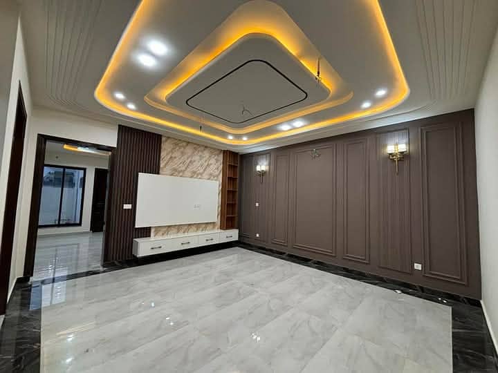 10 Marla Brand New House For Sale On Main Boulverd in Buch Executive Villas Multan 4