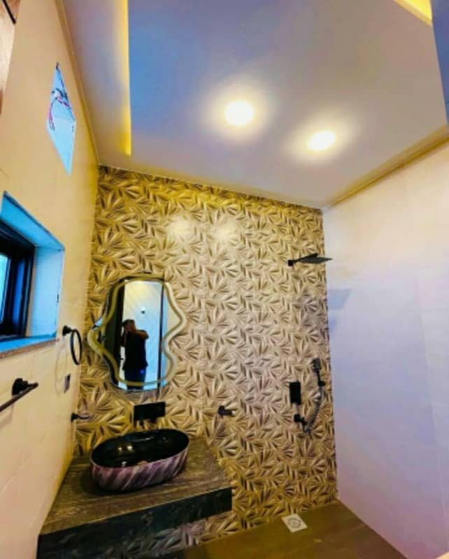 7.5 Marla Ultra Modern Luxurious Triple Story House Available For Sale In Buch Executive Villas Multan 10