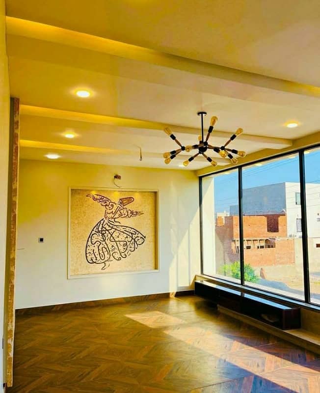 7.5 Marla Ultra Modern Luxurious Triple Story House Available For Sale In Buch Executive Villas Multan 14