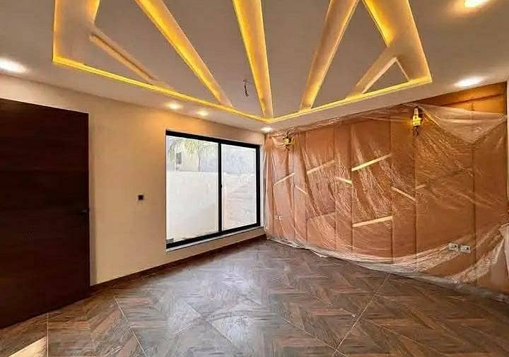 7.5 Marla Ultra Modern Luxurious Triple Story House Available For Sale In Buch Executive Villas Multan 18
