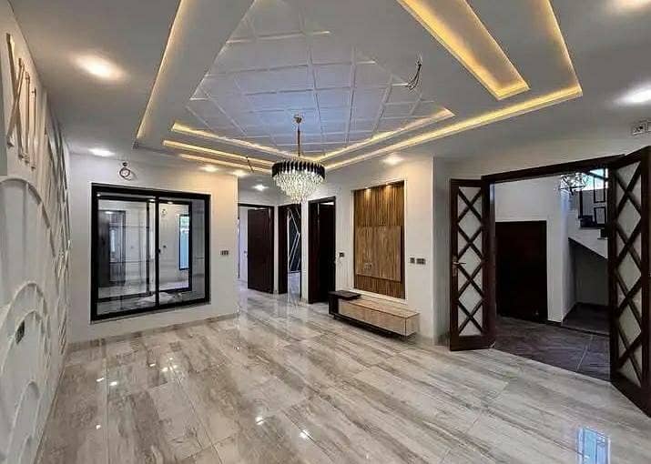 7.5 Marla Ultra Modern Luxurious Triple Story House Available For Sale In Buch Executive Villas Multan 21