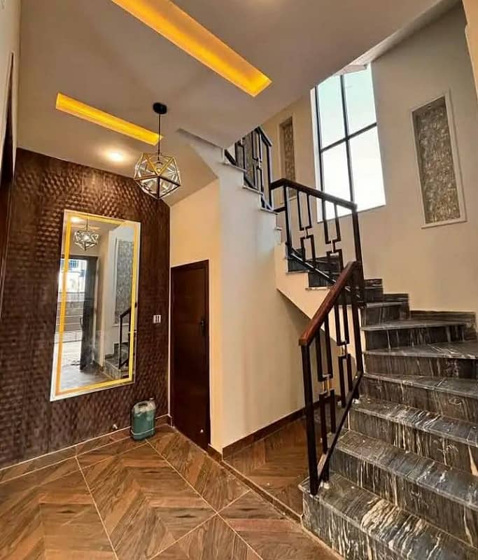 7.5 Marla Ultra Modern Luxurious Triple Story House Available For Sale In Buch Executive Villas Multan 24