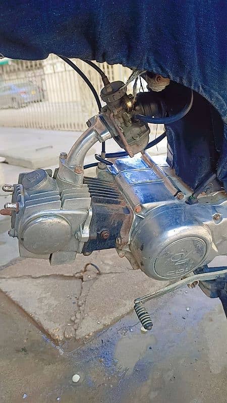 Honda CD70 (1983) 3