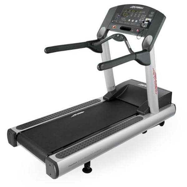 Lifefitness USA Brand Commercial Treadmill || Life Fitness 95Ti 4