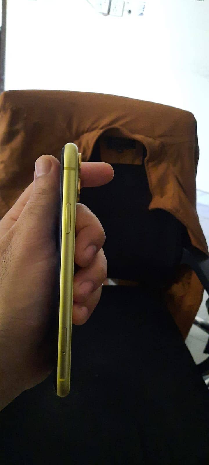 Iphone 11 non pta Factory Unlock 128 3