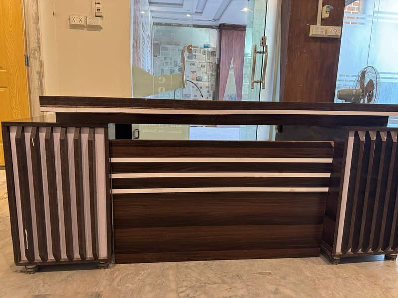 High Quality Wooden Office Table with Drawers & Cabinet - Like New 1