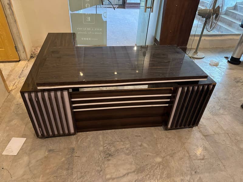High Quality Wooden Office Table with Drawers & Cabinet - Like New 2