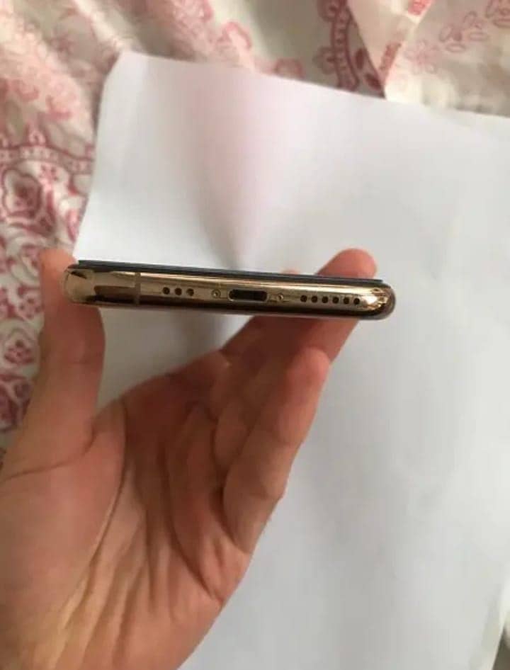 iPhone 11 Pro 3