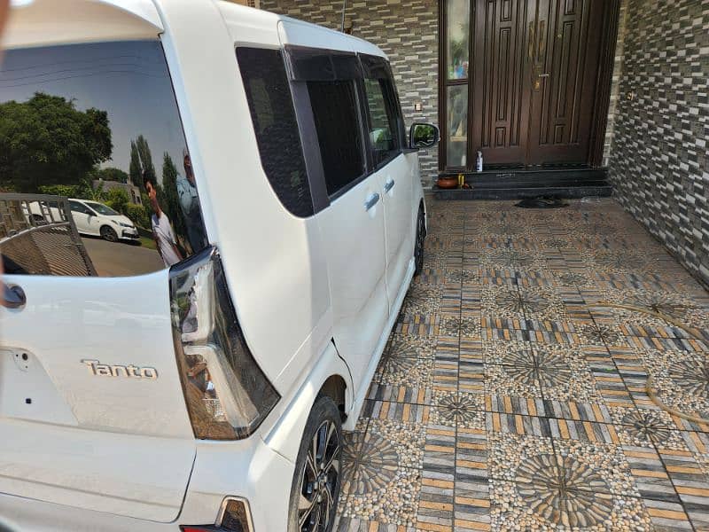 Daihatsu Tanto custom 2022 2