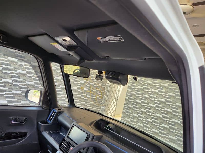 Daihatsu Tanto custom 2022 8