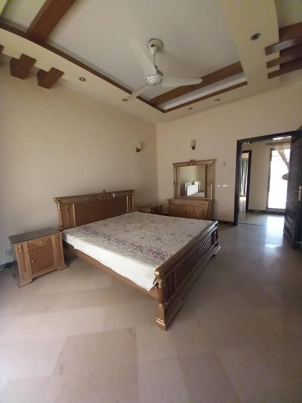 1KANAL NEWLY FULLY FURNISHED UPPER PORTION (LOWER PORTION LOCK ) IN DHA PHASE 5 9