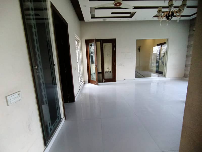 1KANAL NEWLY UPPER PORTION( LOWER PORTION LOCK )DHA PHASE 6 1
