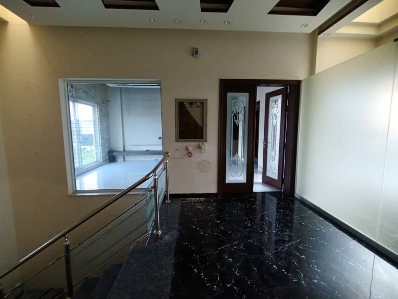 1KANAL NEWLY UPPER PORTION( LOWER PORTION LOCK )DHA PHASE 6 10