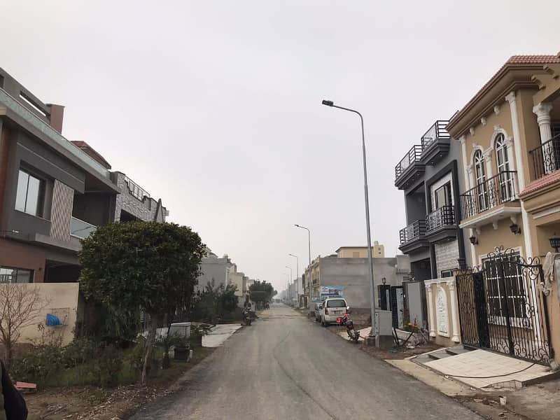 Great Location 5 Marla Full Possession Paid Plot For Sale In Tulip Block Park View City Lahore 13