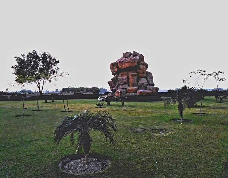Ready To Buy A Prime Location Residential Plot 5 Marla In Bahria Nasheman - Iris 4