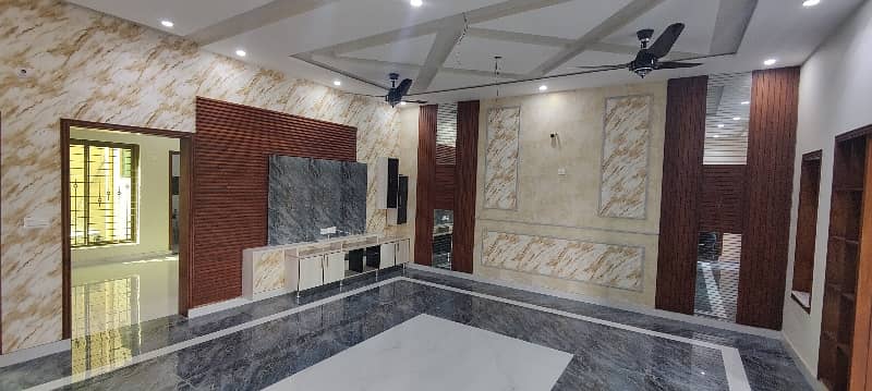 Brand New 10 Marla Corner House For Sale Facing Park 13