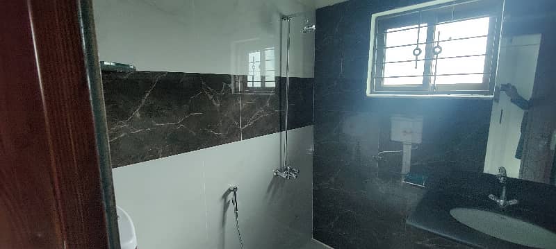 Brand New 10 Marla Corner House For Sale Facing Park 16