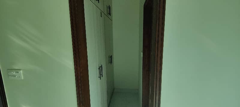 Brand New 10 Marla Corner House For Sale Facing Park 18