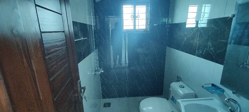 Brand New 10 Marla Corner House For Sale Facing Park 25