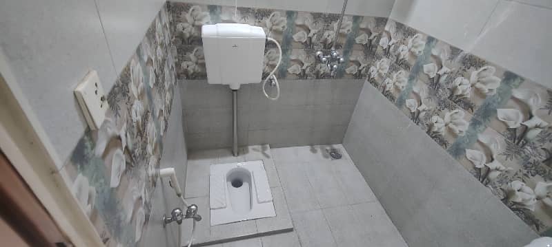 6 Marla Lower Portion Available For Rent 4