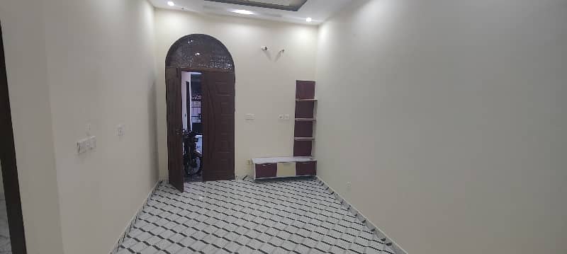 6 Marla Lower Portion Available For Rent 8