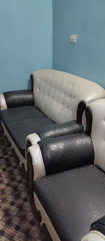 White and black sofa set slightly used 1