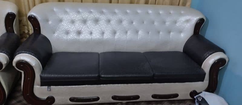 White and black sofa set slightly used 3