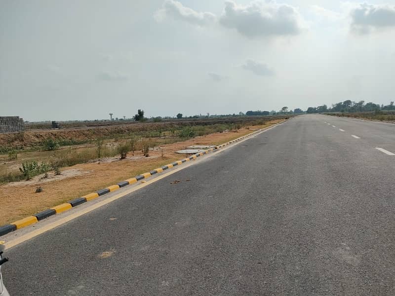 1 Kanal Plot Corner And Facing Park 4