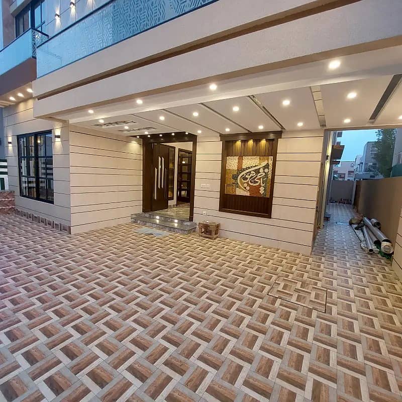 10M. Full House Available For Rent Gull Bahr Block Bahria Town Lhr 0