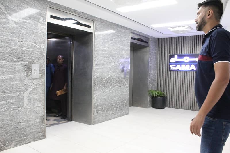 Book A 20971 Square Feet Office In I. I. Chundrigar Road 1