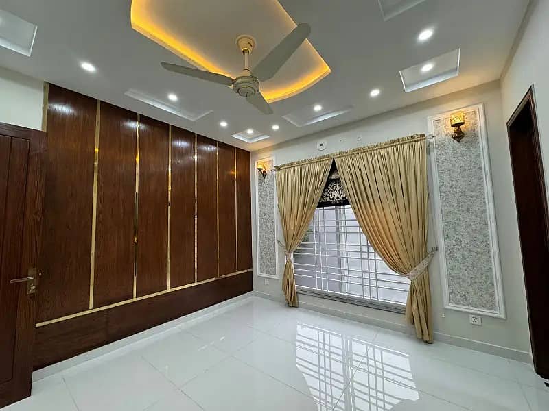 10 M Upper Portion Available For Rent 2