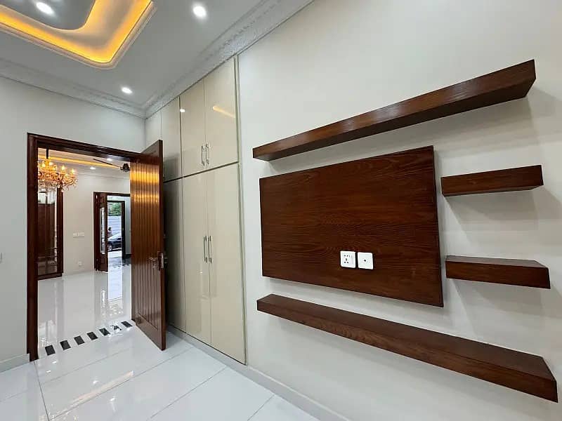10 Marla Upper Portion Available For rent 1