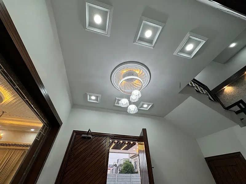 10 Marla Upper Portion Available For rent 4