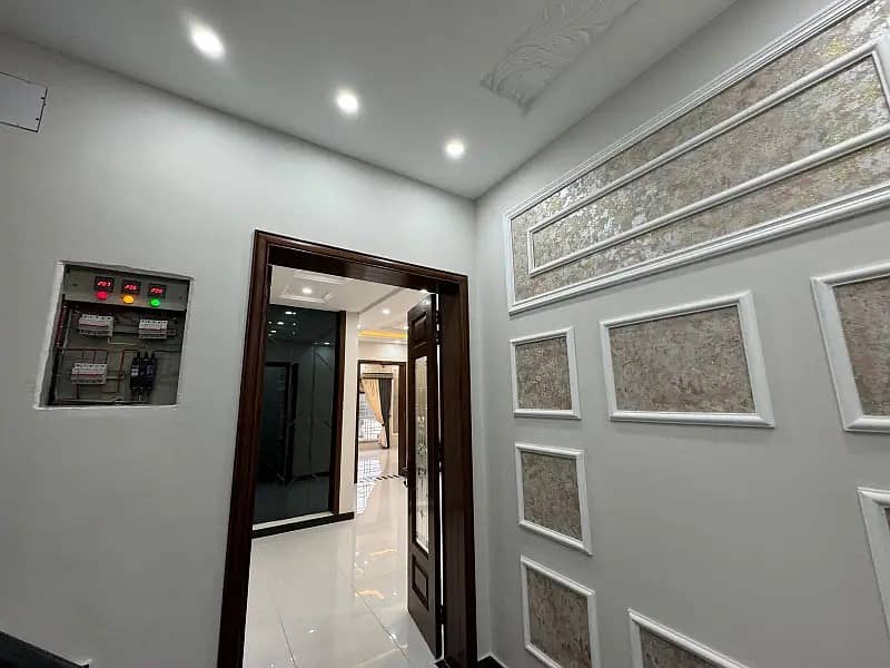 10 Marla Upper Portion Available For rent 8