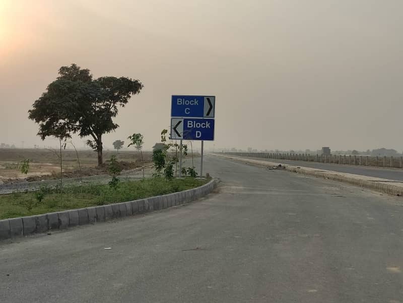 Prime Location Residential Plot Of 10 Marla Available For sale In LDA City Phase 1 - Block C 5