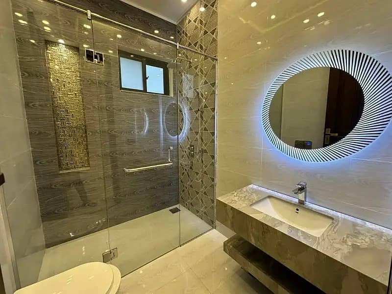 10 Marla Full House Available For Rent Jasmine Block Bahria Town Lahore 8