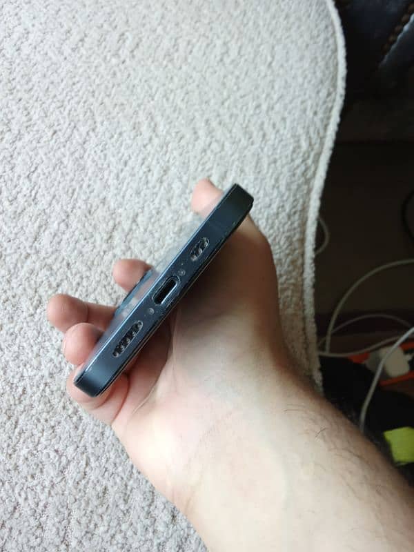 Iphone 12Pro Blue color 3