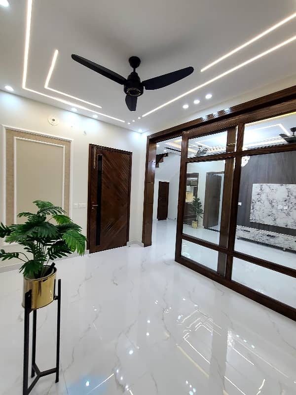 10 Mara Upper Portion Available For Rent Jasmine Block Bahria Town 2