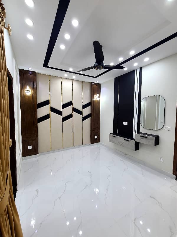10 Mara Upper Portion Available For Rent Jasmine Block Bahria Town 7
