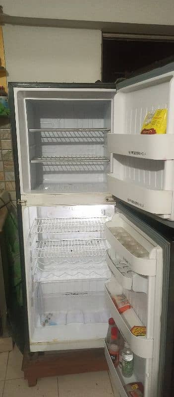 Orient Glass Refrigerator 0