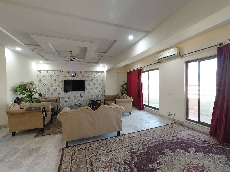 On Excellent Location 2100 Square Feet Flat For sale In Khudadad Heights Islamabad 5