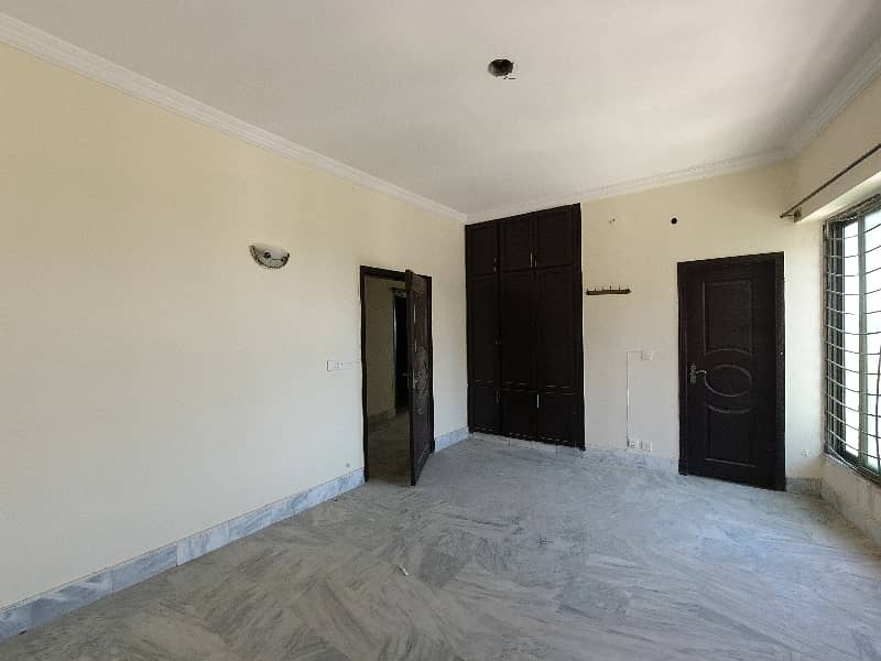 On Excellent Location Khudadad Heights Flat Sized 2100 Square Feet 0