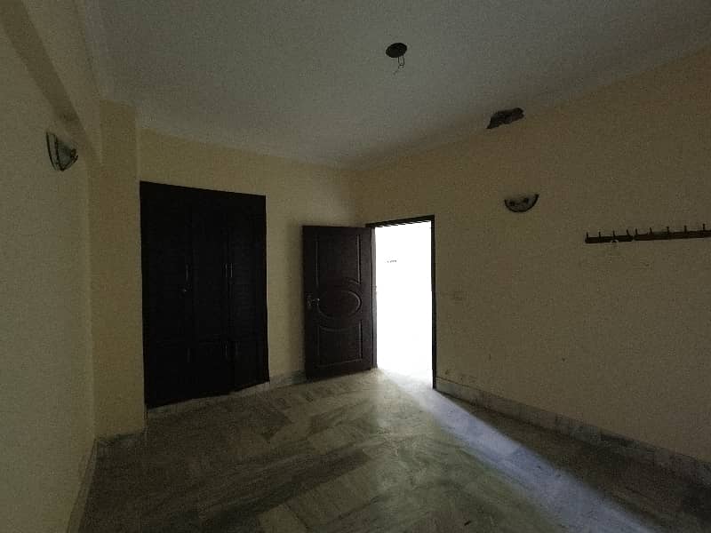 On Excellent Location Khudadad Heights Flat Sized 2100 Square Feet 2