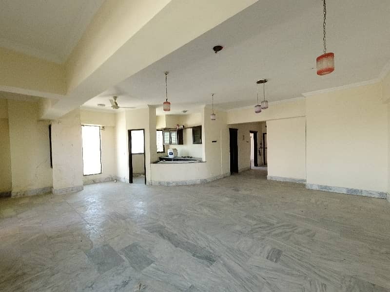On Excellent Location Khudadad Heights Flat Sized 2100 Square Feet 5